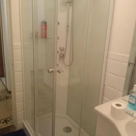 Quarto em Acomodações Particulares In Bnb