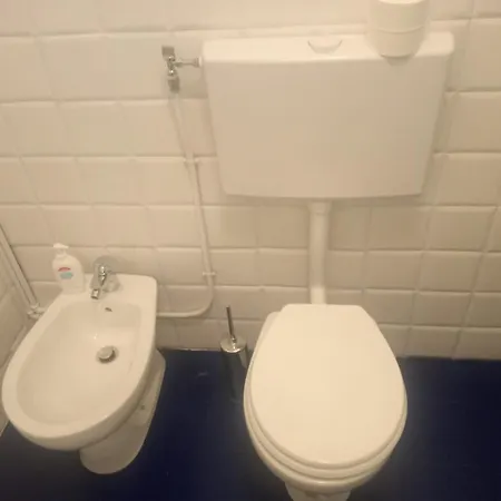 Quarto em Acomodações Particulares In Bnb *